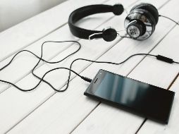 Reproducciones. A nivel mundial el streaming  pagado creció 32.9% y el streaming en general 34%. ESPECIAL / PIXABAY