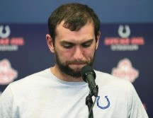Andrew Luck sorprendió con el anuncio de su retiro. AP