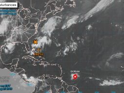 La tormenta mantiene sus vientos máximos sostenidos en 65 kilómetros por hora y ya logra rachas de 85 kilómetros por hora. ESPECIAL / nhc.noaa.gov