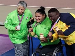 En lanzamiento de disco F57-56, Estrada (centro) se afianzó en la cima de la justa al lanzar el aparato a una distancia de 29.91 metros. TWITTER / @CONADE