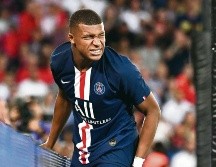 Kylian Mbappé salió al minuto 63 con molestias musculares. AFP