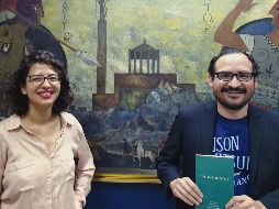 Erandi Barbosa y Alejandro González charlan sobre el libro de ensayos “Los insidiosos”. EL INFORMADOR / J. Pérez