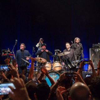 El Rey Carmesí cimbra el Teatro Diana