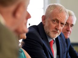 Jeremy Corbyn, líder del partido laborista, previo a la reunión con líderes de otros partidos este martes en Londres. AFP/D. Leal-Olivas