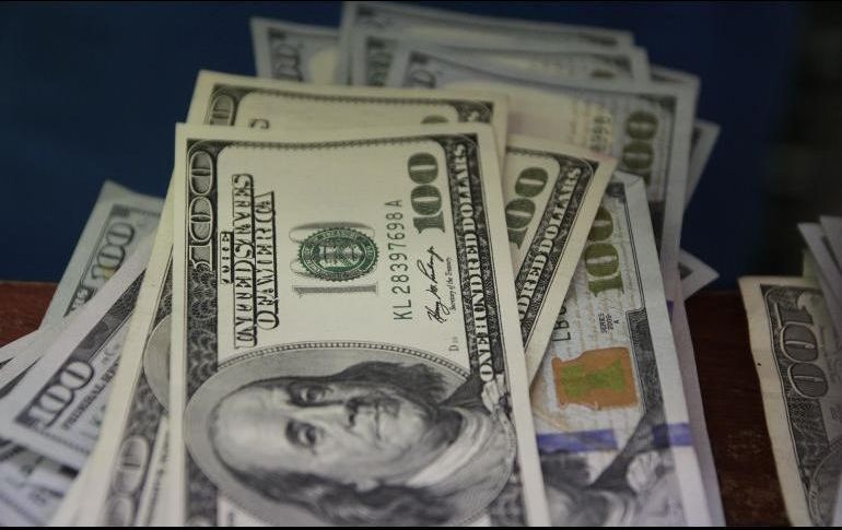 De acuerdo con el Banco Base, se espera que el tipo de cambio cotice entre 19.85 y 20.05 pesos por dólar. EL INFORMADOR / ARCHIVO