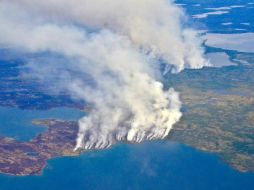 A medida que avanzó la medición, el penacho de monóxido de carbono creció en la región noroeste del Amazonas, luego se desplazó en una forma más concentrada hacia el sureste del país.TWITTER / @NASAEarth