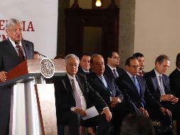 La reunión se llevó a cabo, a puerta cerrada, en Palacio Nacional. SUN/B. Fregoso