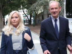 El abogado David Boies acompañó a su clienta Virginia Roberts Giuffre al tribunal de distrito de Nueva York donde hablaron algunas de las supuestas víctimas de Jeffrey Epstein. REUTERS