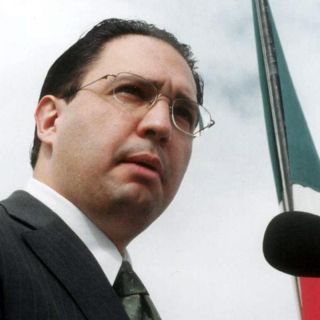 Juez impide a FGR solicitar aprehensión de Emilio Zebadúa