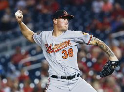 Aaron Brooks maniató a la ofensiva de los Nacionales por espacio de seis innings. AP