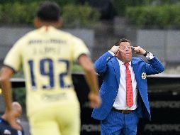 ''Desafortunadamente hay un pateador y de repente en la cancha ellos deciden, hoy se establecen reglas y el que las rompa se va de la cancha'', dijo el entrenador. IMAGO7