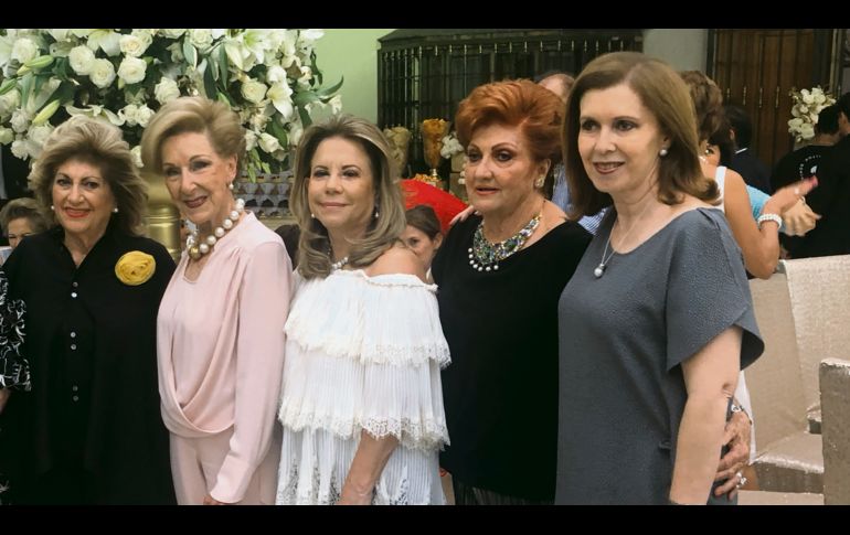 Bertha Vergara, Simone Amavet, Lorenza Ugarte, Carmen Gerini y Lorenza Fdez.