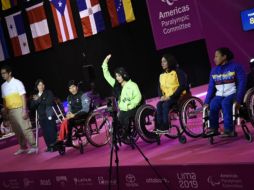 Mayra Hernández durante la ceremonia de premiación de los Juegos Parapanamericanos de Lima 2019. ESPECIAL/CONADE