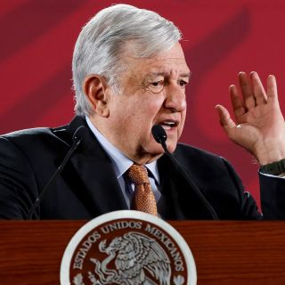 López Obrador plantea encuesta para elegir al nuevo dirigente de Morena