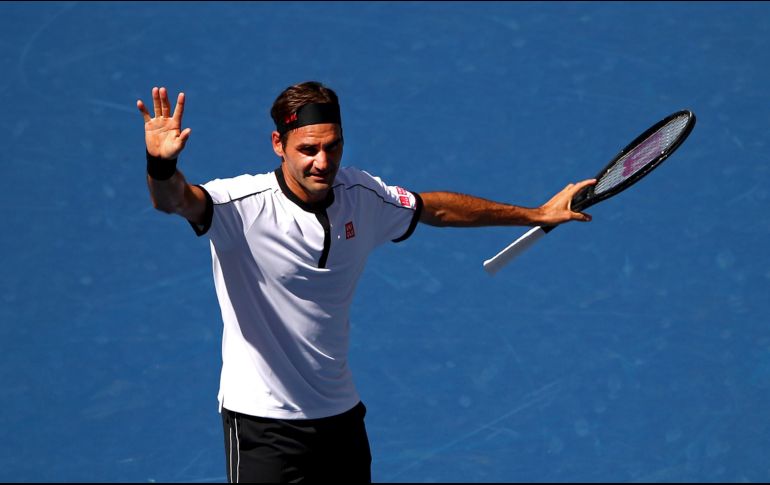 Roger Federer superó cómodamente a su rival Daniel Evans con un doble 6-2, 6-1. AFP/C. Brunskill
