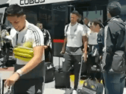Los jugadores se concentraron en el hotel de la Terminal 2 del Aeropuerto Internacional de la Ciudad de México sin ofrecer declaraciones. TWITTER / @miseleccionmxEN
