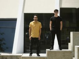 Kenji Kishi (de amarillo) y Aristeo Mora (de negro), creadores de la puesta en escena “Covers”. EL INFORMADOR / F. Atilano