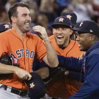 Verlander logra nuevo sin hit ni carrera