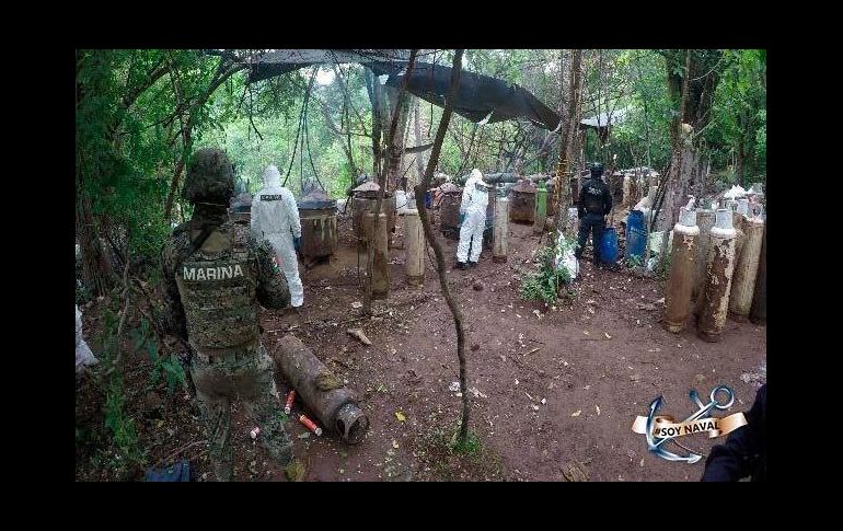 Se aseguraron precursores químicos, equipo y material empleado para elaborar drogas sintéticas. TWITTER/@SEMAR_mx