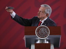 El Mandatario asegura que la cámara estaba funcionando y se tenía que retirar periódicamente para obtener la información. EFE / S. Gutiérrez