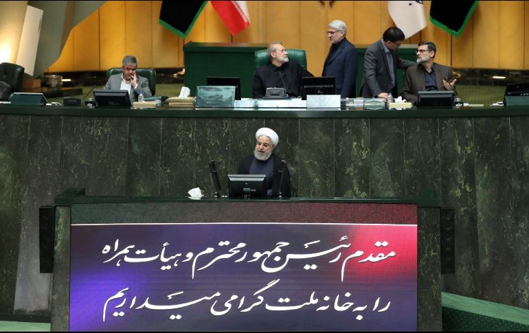 Hassan Rouhani, el presidente de Irán, habla durante una reunión del Parlamento en Teherán. EFE/A. Taherkenareh