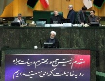 Hassan Rouhani, el presidente de Irán, habla durante una reunión del Parlamento en Teherán. EFE/A. Taherkenareh