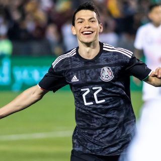 Convocan al "Chucky" Lozano a la Champions League con el Napoli