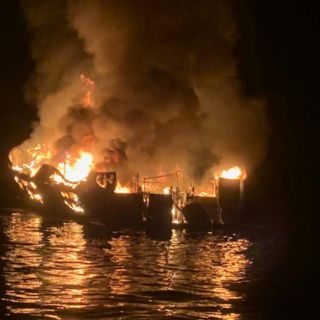 Suspenden búsqueda de sobrevivientes por incendio de barco en California