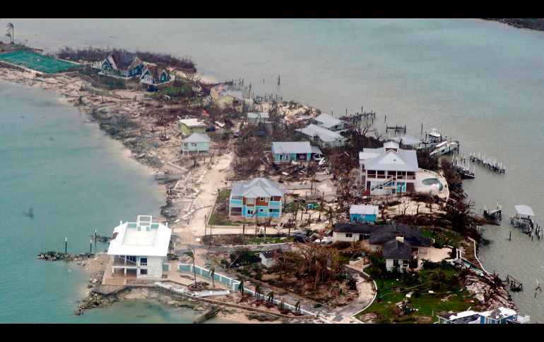 La Guardia Costera de EU realiza un operativo de ayuda en las zonas afectadas por 