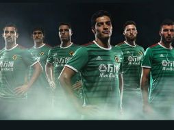 El Wolverhampton muestra al mundo su uniforme e incluso, no dejan pasar la ocasión para llamarse ''el equipo europeo más mexicano''. TWITTER / @Wolves