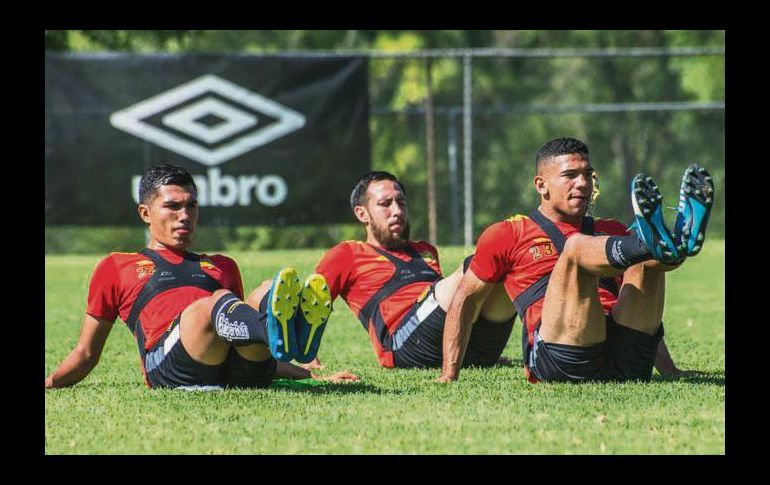 La UdeG prepara su juego ante Celaya. TWITTER / @leonesnegroscf