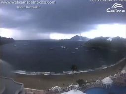 Este fenómeno atmosférico suele durar entre cinco y diez minutos y son muy pocas las que llegan a alcanzar la tierra. TWITTER / @webcamsdemexico