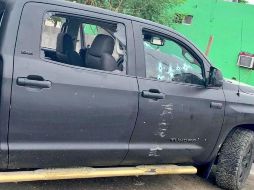 Tras el enfrentamiento fue asegurada una camioneta con blindaje artesanal y al menos 15 armas. TWITTER/@TamaulipasCRojo
