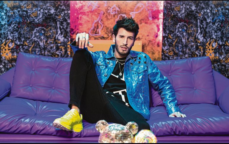 Sebastián Yatra compartió que cerrará el año con cuatro canciones nuevas y promete que van a fascinar. CORTESÍA