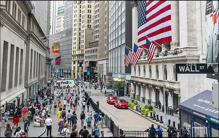 El NYSE Composite inicia operaciones con una ligera pérdida de 22.89 puntos; se ubica en 12 mil 940.65 unidades. FACEBOOK / NYSE