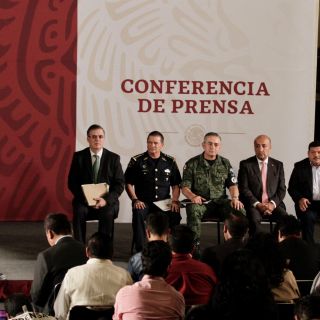 López Obrador destaca la labor internacional de Ebrard
