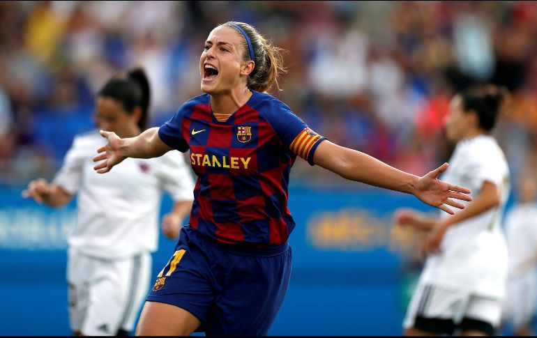 El Tacón, que en julio se convertirá oficialmente en el Madrid femenino, apenas fue rival para el más experimentado Barcelona. EFE / A. Estévez