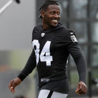Antonio Brown firma por Patriotas de Nueva Inglaterra