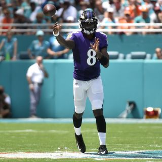 Ravens ganan a Dolphins