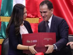 Laura Rojas recibió el Paquete Económico. TWITTER@Mx_Diputados