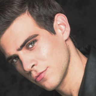 Andrés Baida, tras el personaje perfecto