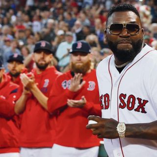 David Ortiz reaparece en Boston