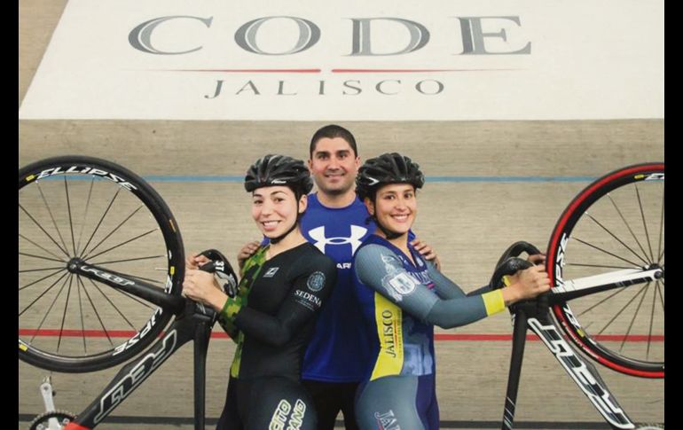 Junto a Daniela Gaxiola (izquierda) y Jessica Salazar (derecha) han formado un destacado equipo. CODE JALISCO
