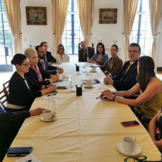 Ebrard se reúne con misión de México en la OEA