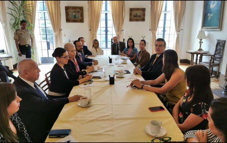 Ebrard felicitó a los integrantes de la misión por la aprobación unánime en la declaración que califica como ataque terrorista los hechos ocurridos el pasado 3 de agosto. TWITTER / @m_ebrard