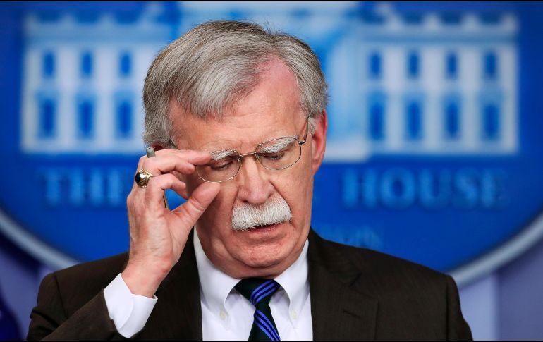 ''Informé anoche a John Bolton que ya no se requieren sus servicios en la Casa Blanca'', dijo el mandatario en su cuenta de Twitter. AP / ARCHIVO
