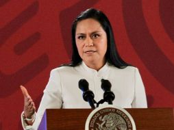 Ariadna Montiel dijo que se hará un esfuerzo para que la ayuda a los adultos mayores se haga a través de tarjetas, para evitar robos, irregularidades y actos de corrupción. NTX/J. Lira
