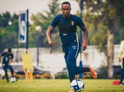 El ecuatoriano Renato Ibarra entrenó al parejo de sus compañeros. TWITTER / @clubamerica