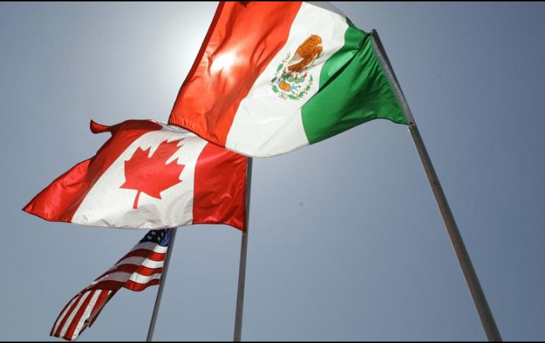 Asimismo, el Mandatario lanza un llamado respetuoso a los Congresos de EU y Canadá para que ayuden para aprobar el Tratado México, Estados Unidos y Canadá (T-MEC). AP / ARCHIVO