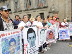En su conferencia de prensa mañanera, López Obrador dijo que conocerán el avance de las investigaciones para dar con el paradero de los estudiantes. NTX / G. Granados